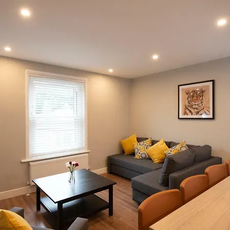 Flat D - Modern, Top Floor, 2 Bedroom, 2 Bathroom Apartment In Central Southsea, Portsmouth Exterior photo