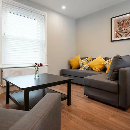 Flat D - Modern, Top Floor, 2 Bedroom, 2 Bathroom Apartment In Central Southsea, Portsmouth Exterior photo