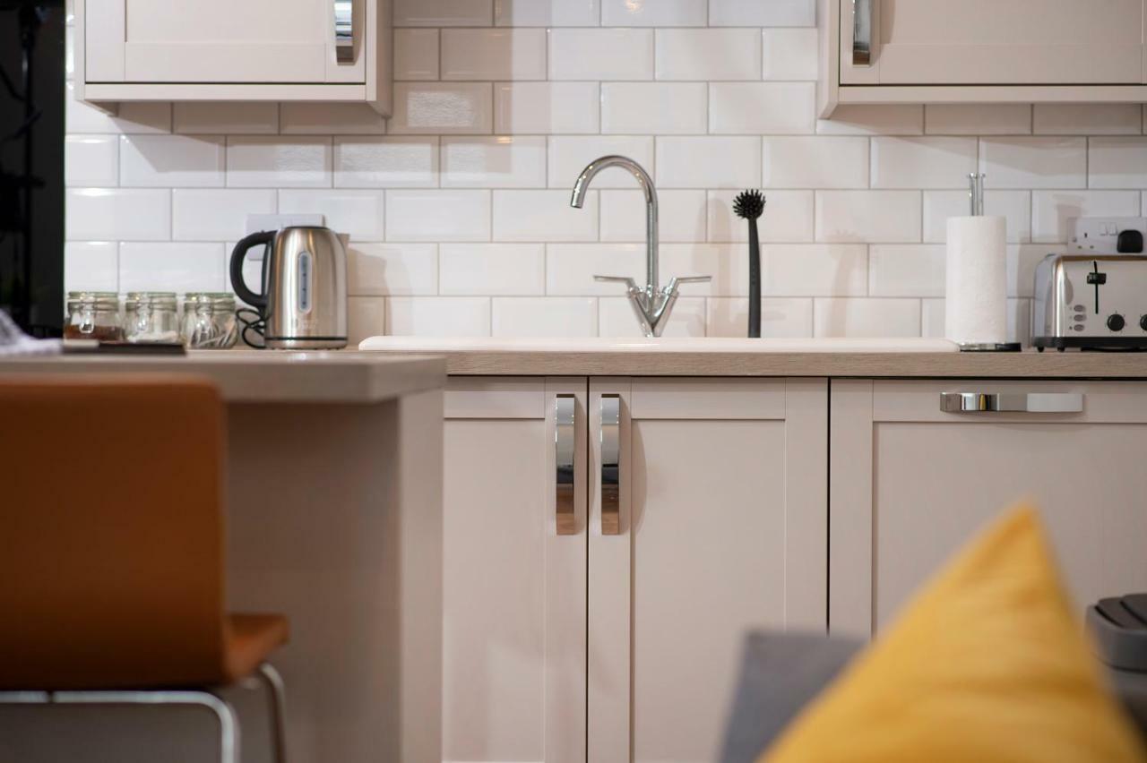 Flat D - Modern, Floor, 2 Bedroom, 2 Bathroom In Southsea, Portsmouth
